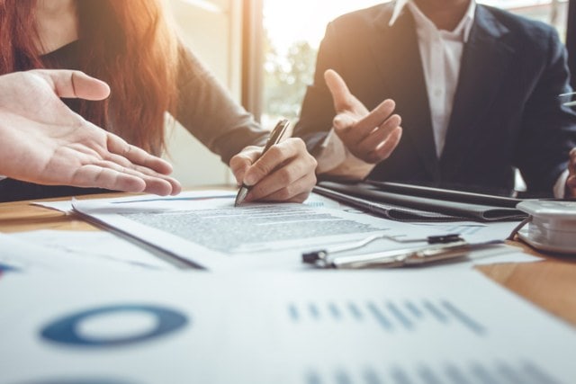 Lawyers discussing crisis medicaid planning in kentucky